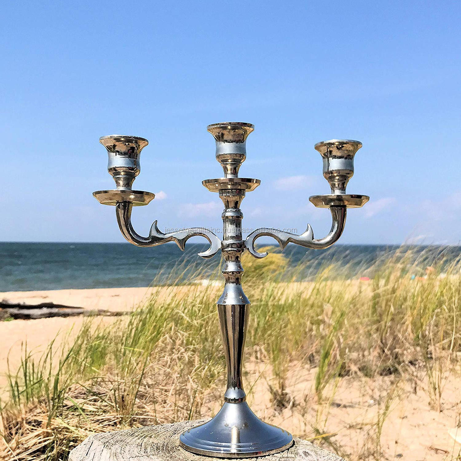 Aluminium Candelabra Handcrafted With Nickel Plating Finishing Round Base Modern Design High Quality For Home Decoration