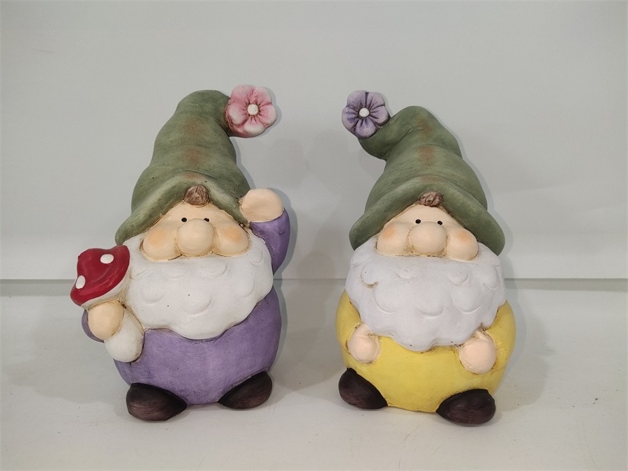 Wholesale Custom design hand painted crafts Christmas cute Gnome miniature garden decoration