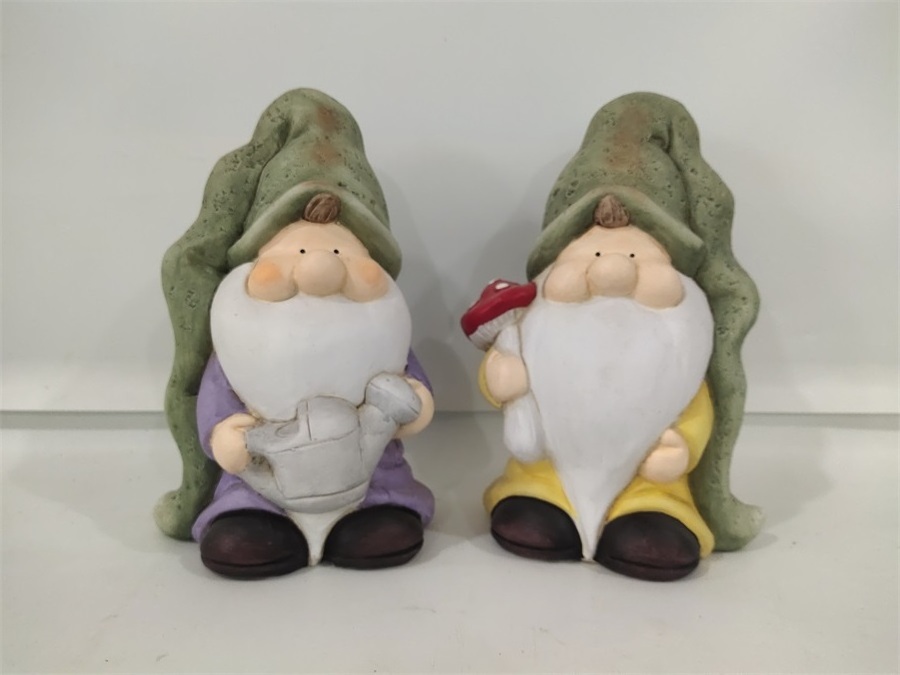 Wholesale Custom design hand painted crafts Christmas cute Gnome miniature garden decoration