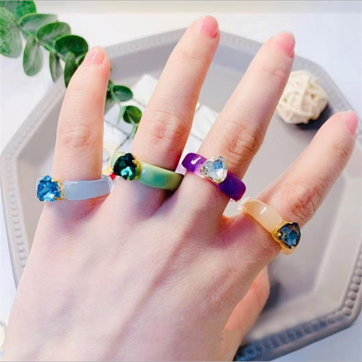 Discounts Wholesale Acrylic Acetate Diamond Jewelry Ring Square Oval Gemstone Resin Heart Crystal Stone Rings