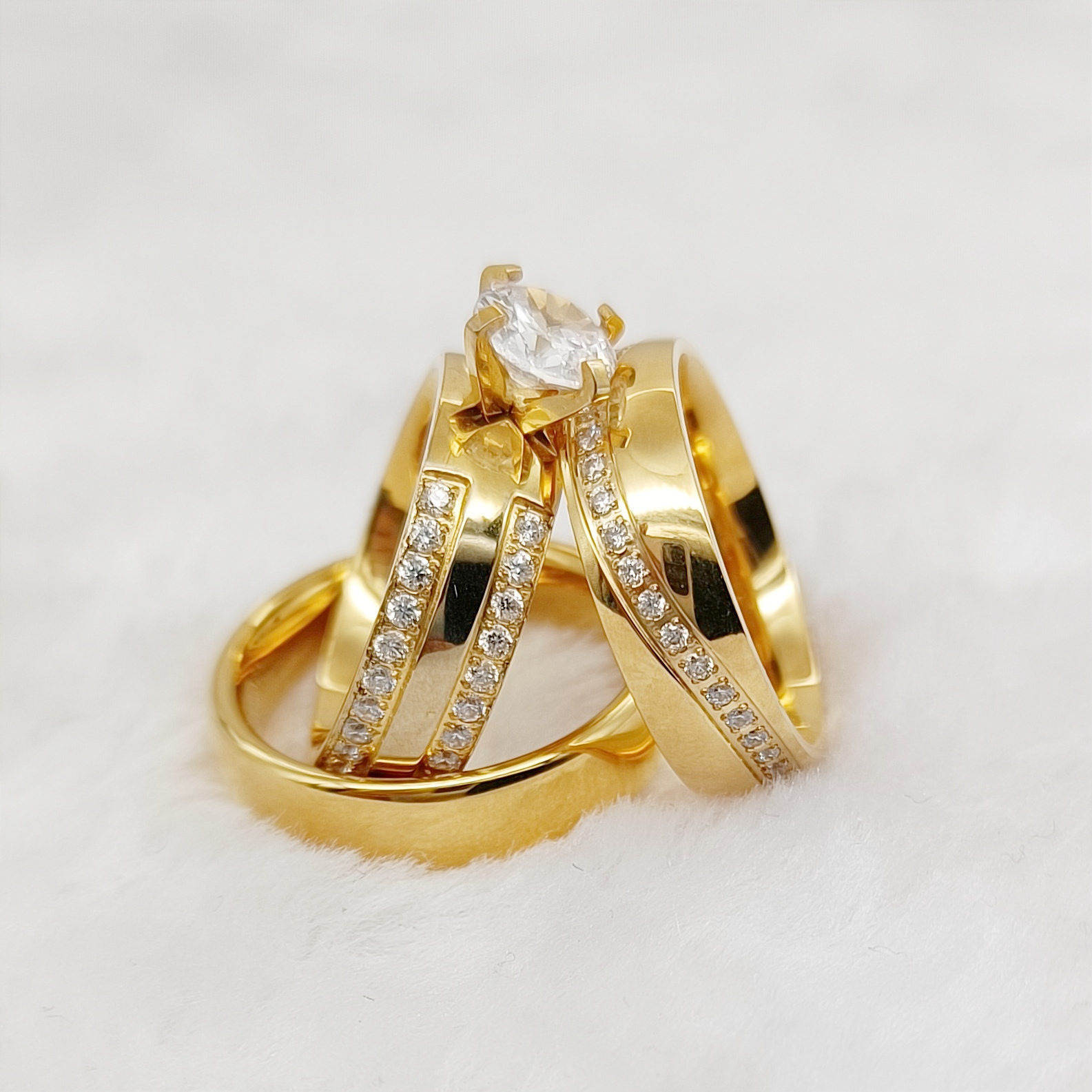 Western 24k Gold Plated Dubai Stainless Steel Jewelry  Cubic Zirconia Diamond Promise Wedding Rings Bridal Sets For Couples