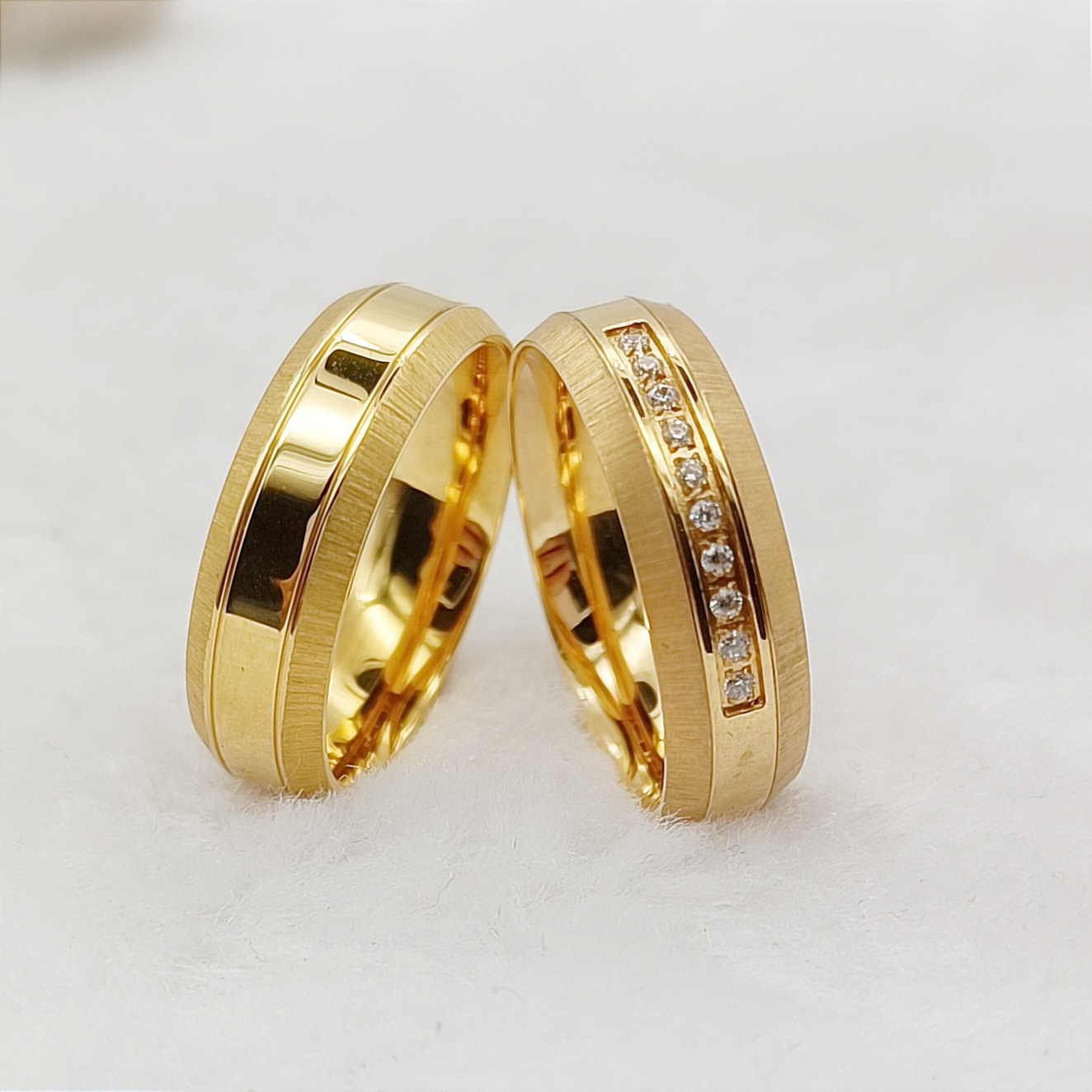 1 Pair of Wedding Engagement Rings Sets For Couples Ladies Gents Wholesale Latest 24k Gold Plated Jewelry Ring Prices