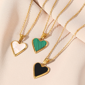 Hot Sale Water Proof Fine Fashion Jewelry 18k Gold Plated Titanium Steel Heart-shaped  Pendant Necklace Jewelry Wholesale