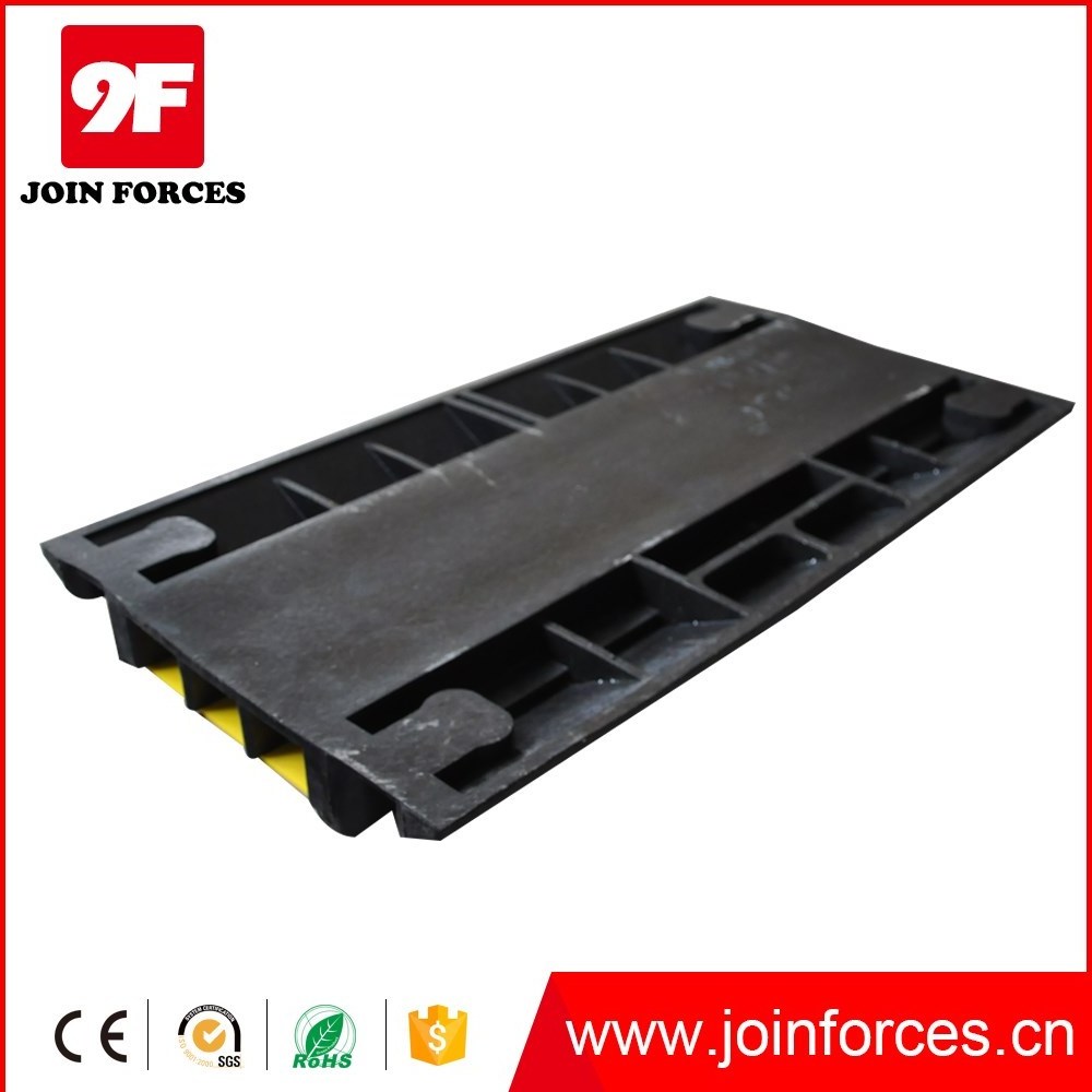 High quality 3-channel heavy duty cable protector rubber ramps cable covers