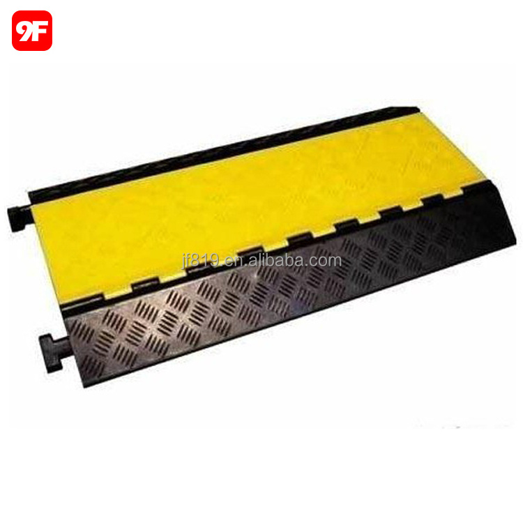 4-channel heavy duty rubber cable protector cable ramp