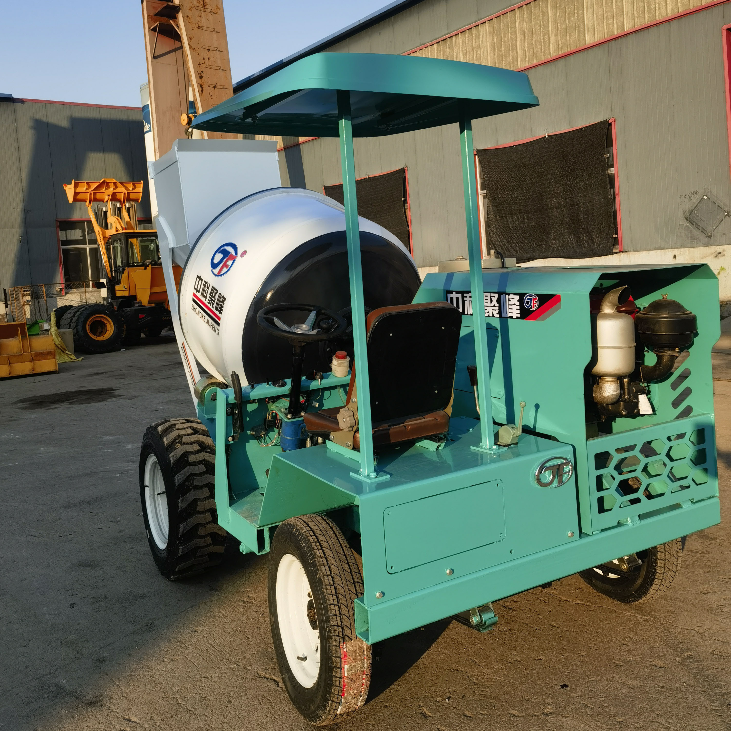 500L portable concrete mixer self loading concrete mixer truck with the best price