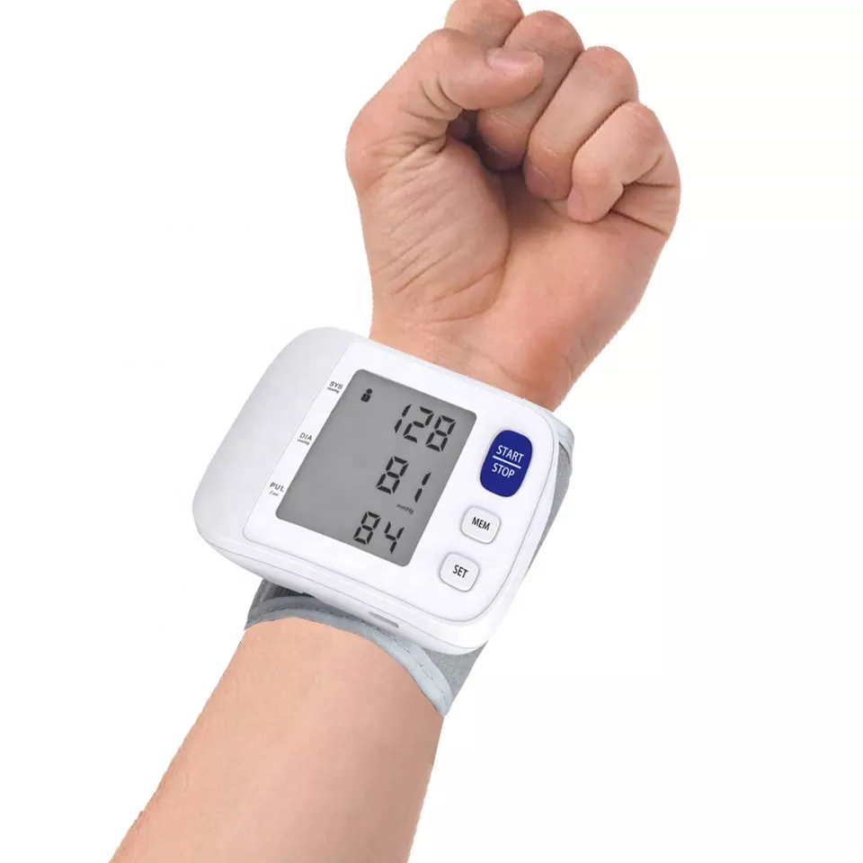 Good quality with pulse rate and Irregular heartbeat automatic bp machine cuff wrist digital blood pressure monitor