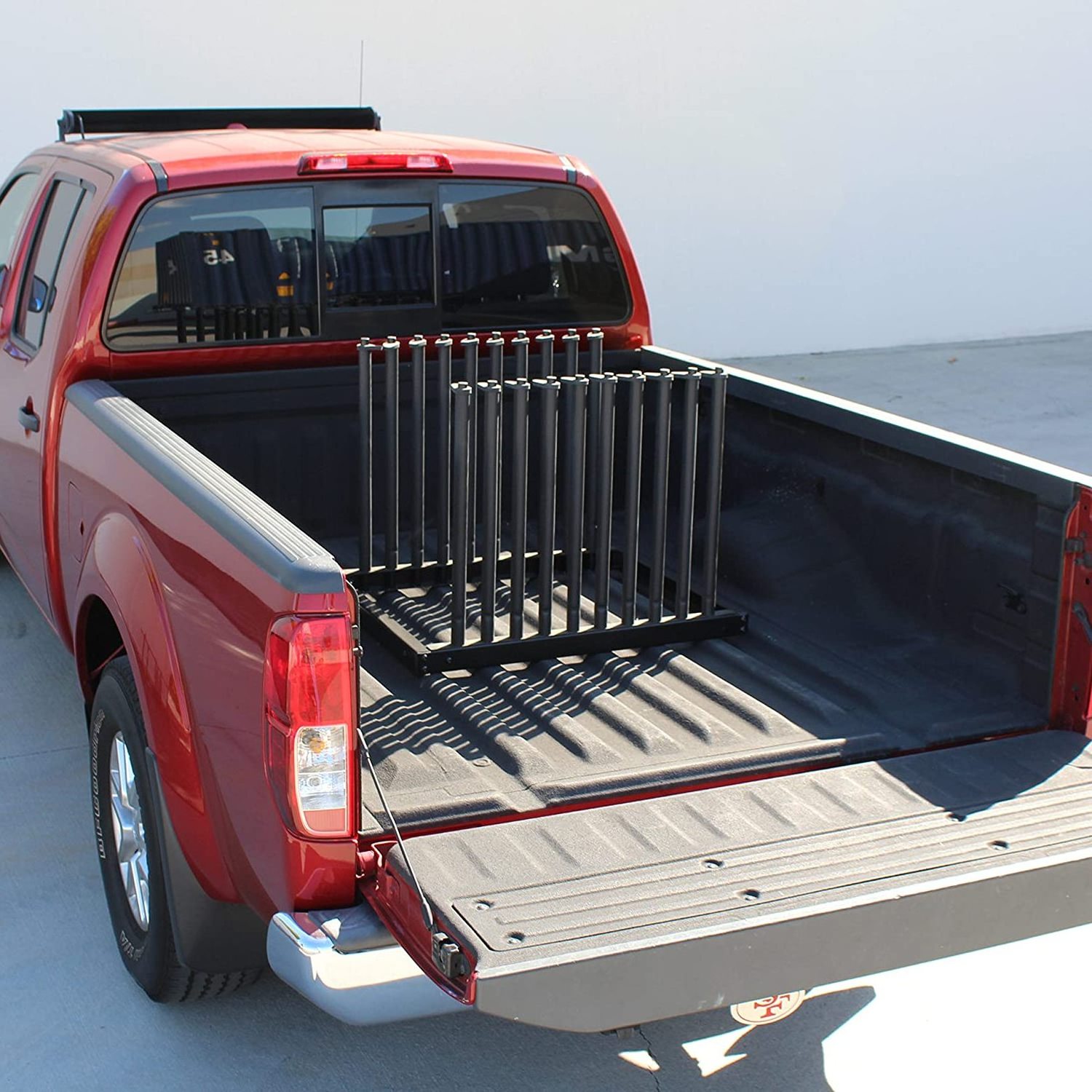 JH-Mech Bolt-on installation Glass Rack Storage For Truck Multi-Functional Metal Warehouse Rack For Windshield