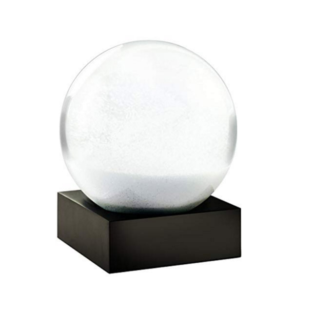 Manufacturers SCULPTURE Home Decoration Cheap Empty Snow Globe/custom Kinds of Resin with Snow Inside The Spherical Glass Animal