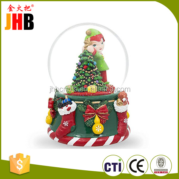 New product resin christmas souvenir snowglobe