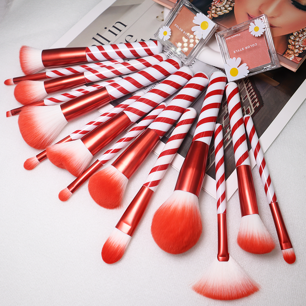 14pcs set of makeup brushes Top Quality Beauty Wooden Handle makeup brush Tools Soft Hair makeup brushes factory