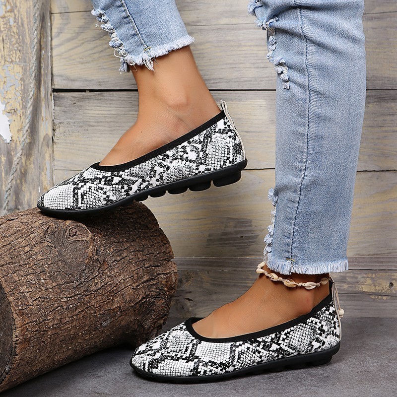 J&H fashion most sale vproducts slip on ladies footwear casual outdoor zapatillas doll shoes for women flat snake skin print