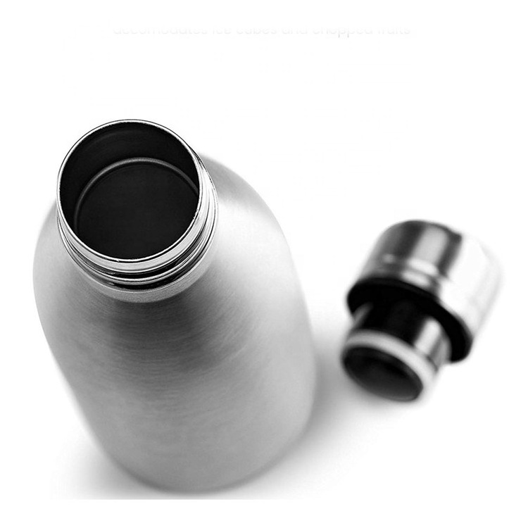 18 8 high grade stainless steel double wall  Thermal 750 ml vacuum flasks water bottle keep hot and cold