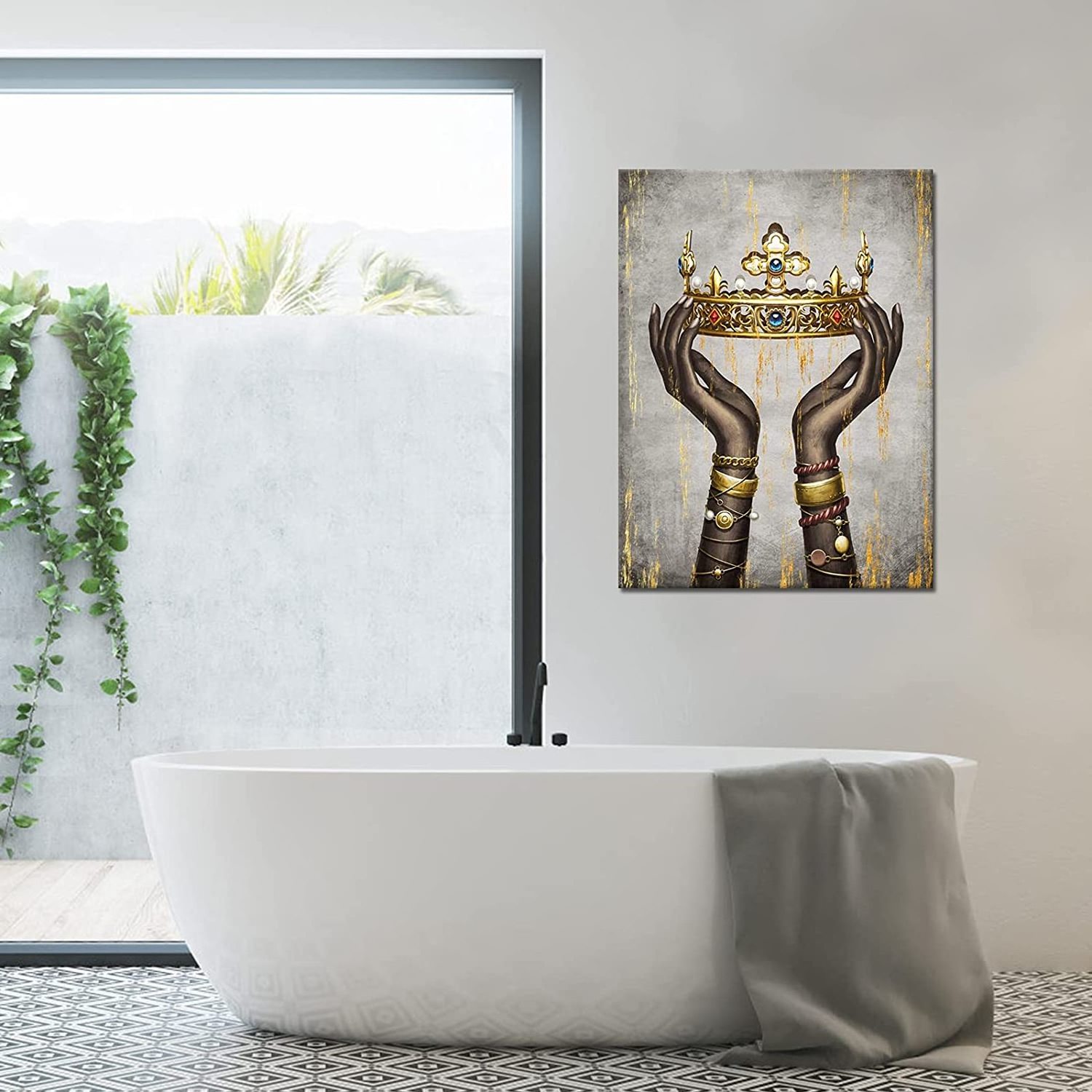 Woman Hands Hold Up Queen Crown Picture Canvas Wall Art Hands Fashion Painting Prints Artwork for Living Room decor