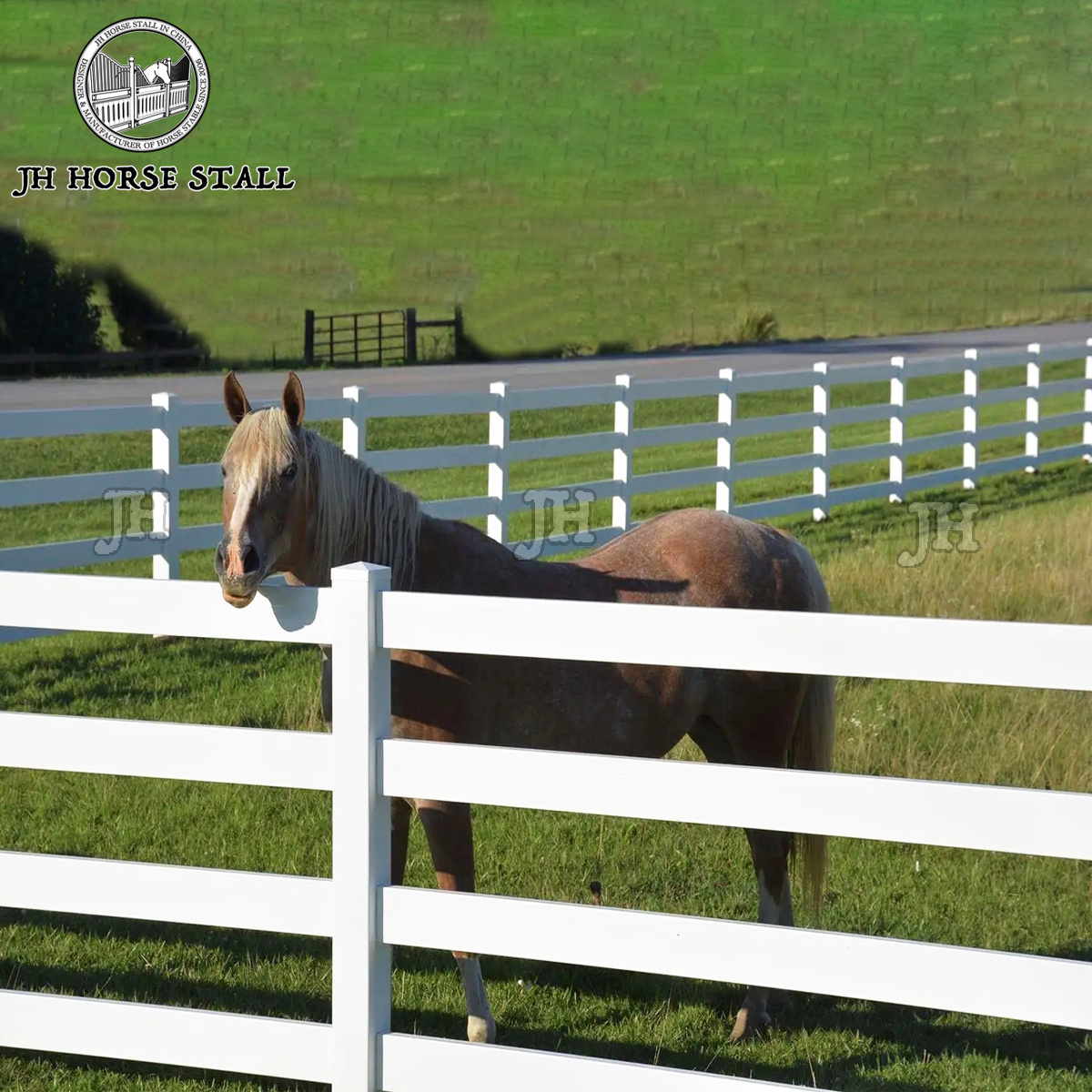 wholesale 4 rails White Nature horse pvc vinyl fencing flexible horse farm fence