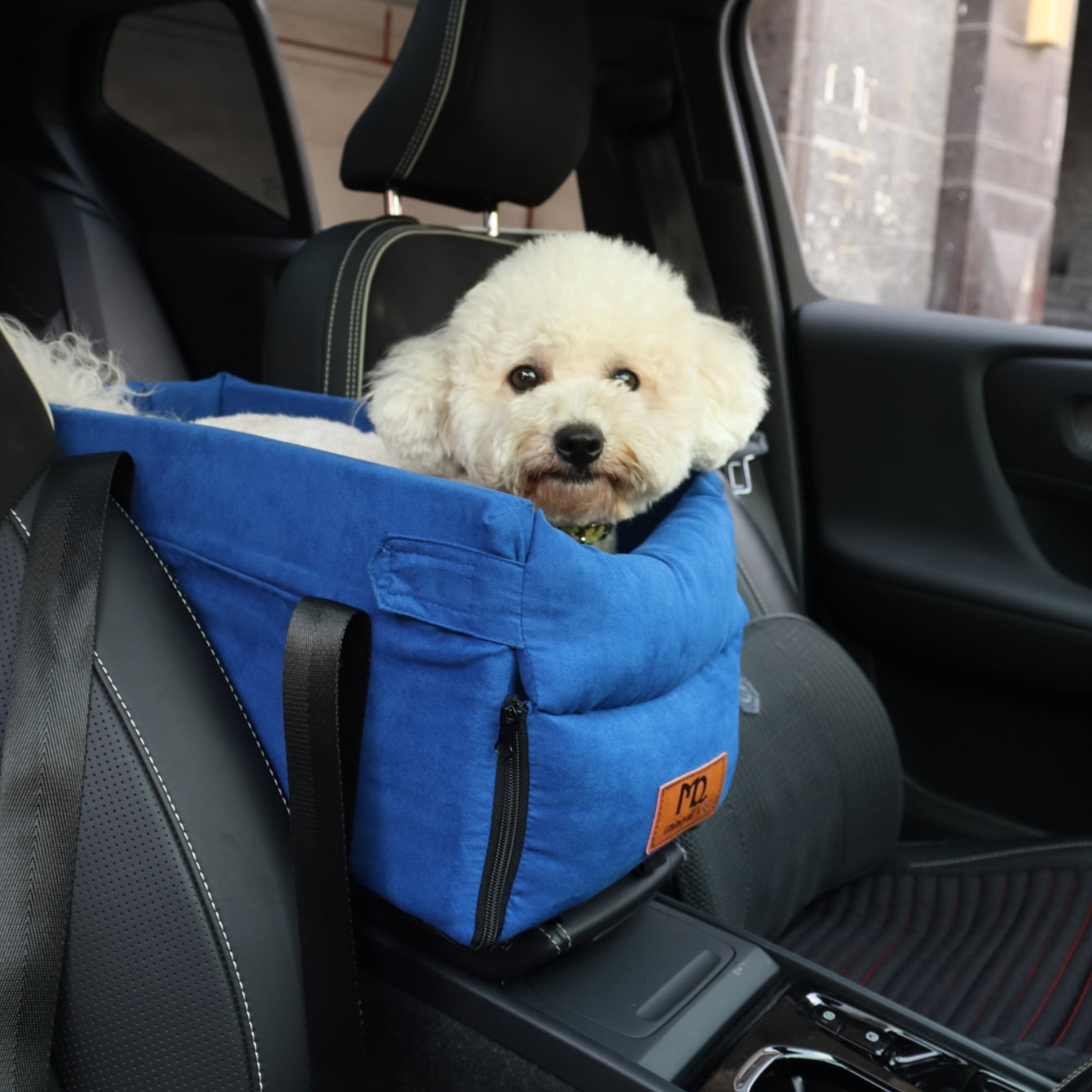 Cheap Travel Comfortable Safety Removable dog Car Seat Car Armrest Box Car Central Control cat Dog Kennel Pet Booster Seat