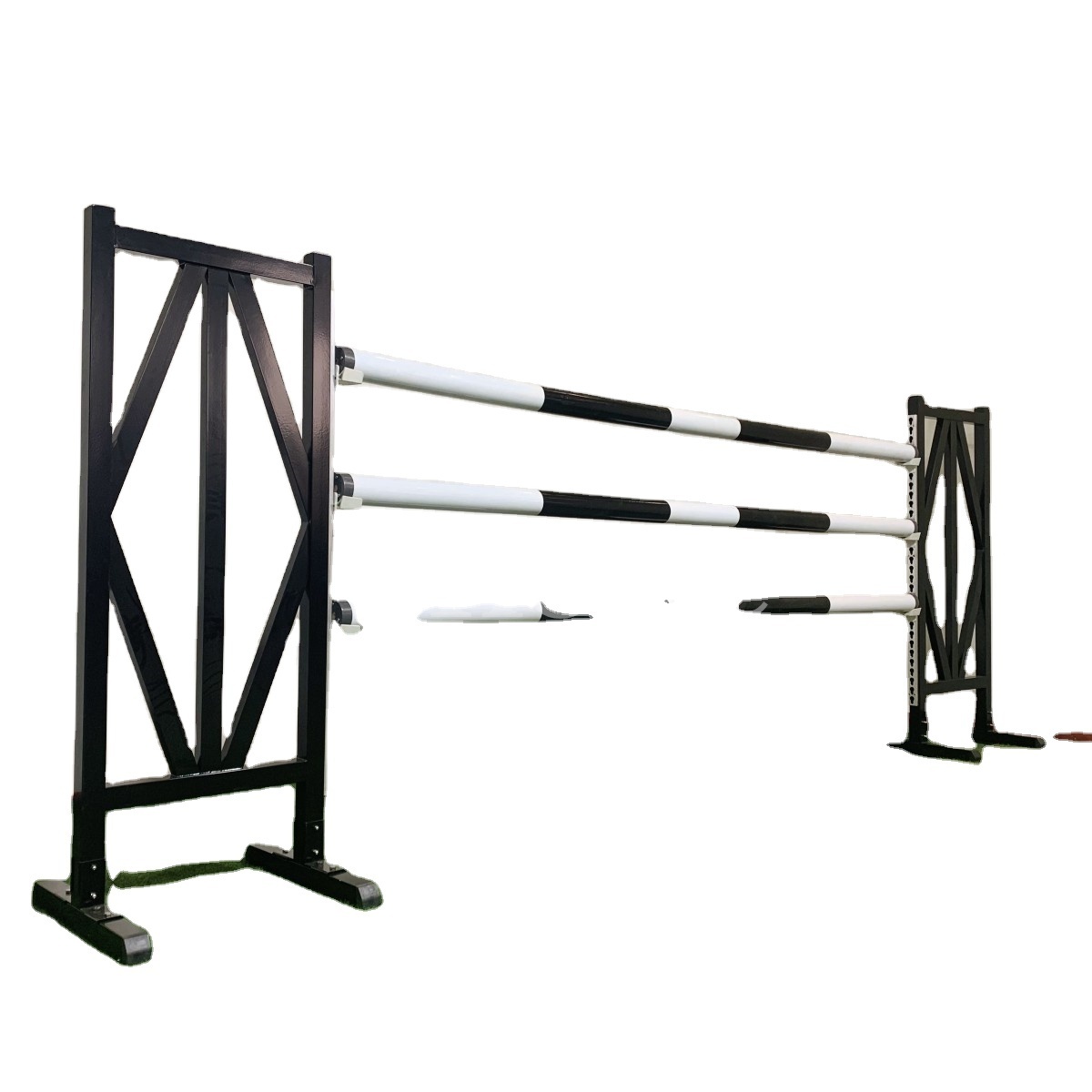 Nice  Horse Jumps Customized Jump Wing Standards  Equestriuan Events Aluminum Standards with Track Wooden Poles