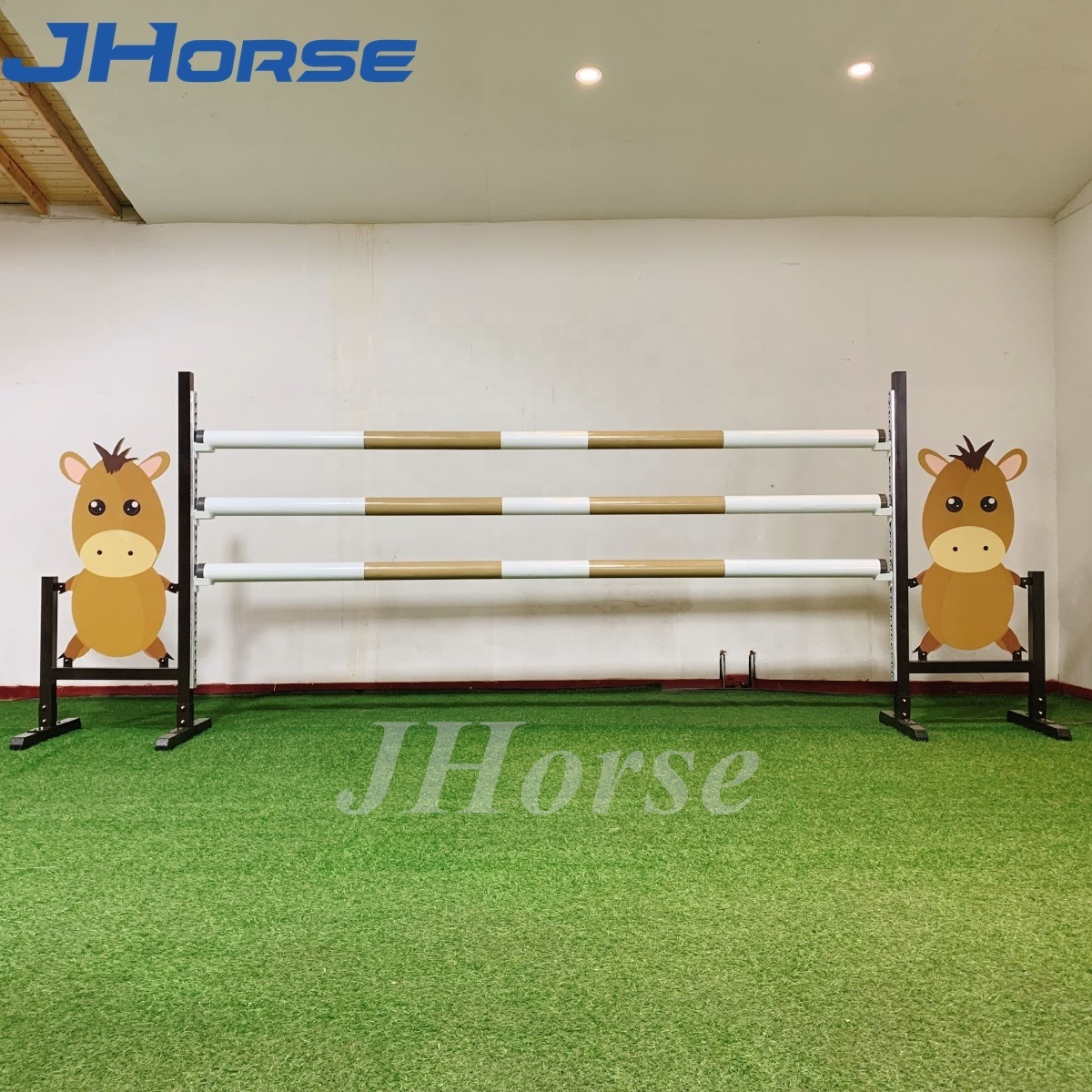 Nice  Horse Jumps Customized Jump Wing Standards  Equestriuan Events Aluminum Standards with Track Wooden Poles