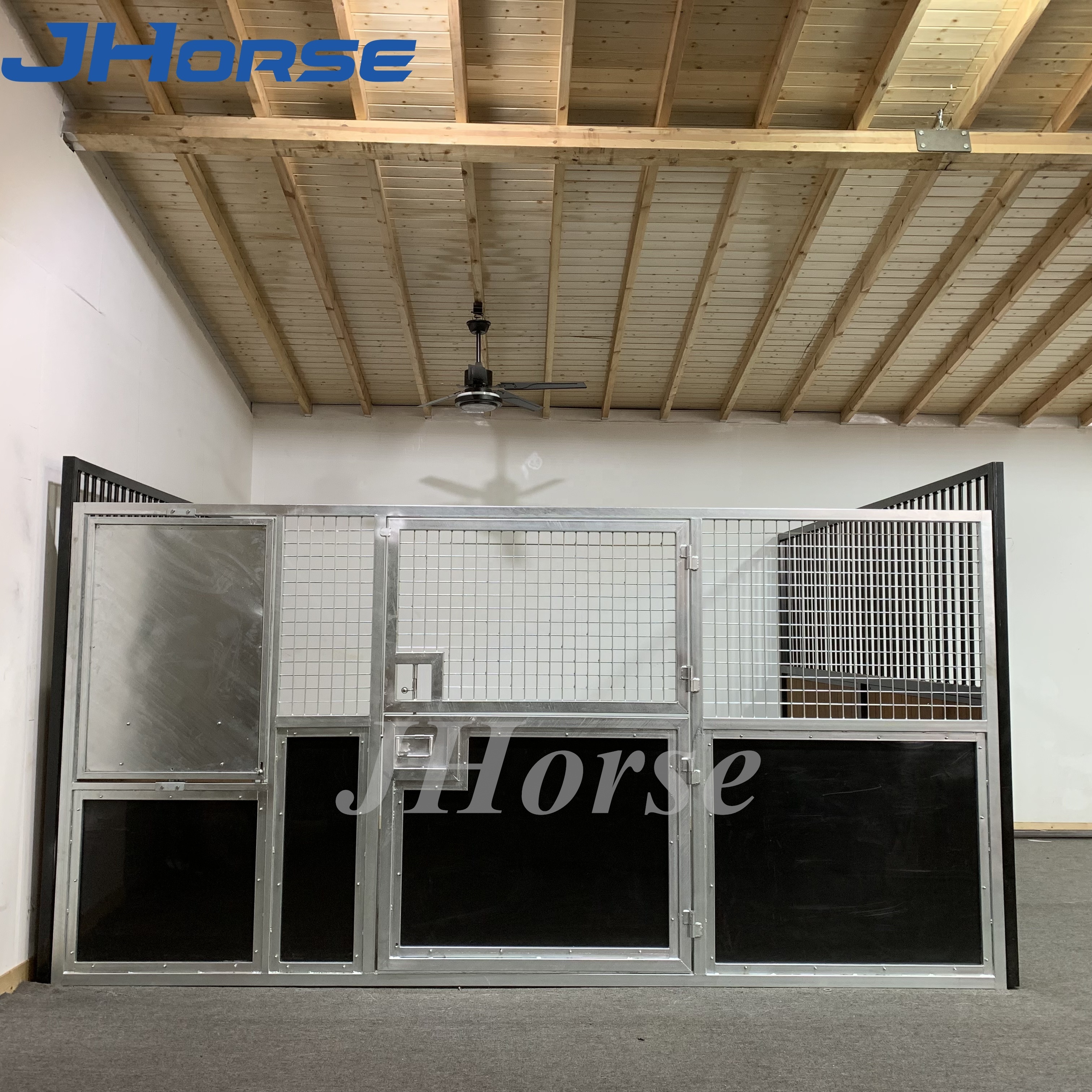 Outdoor Portable Horse Box Horse Stalls Set Horse stable Door Barn Roof Shelter with HDPE Panels