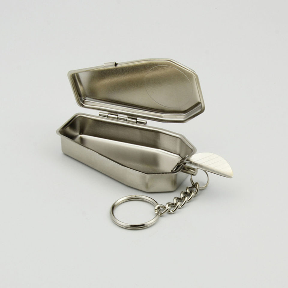 Factory direct sale cool article coffin shape openable metal iron mini pocket keychain ashtray