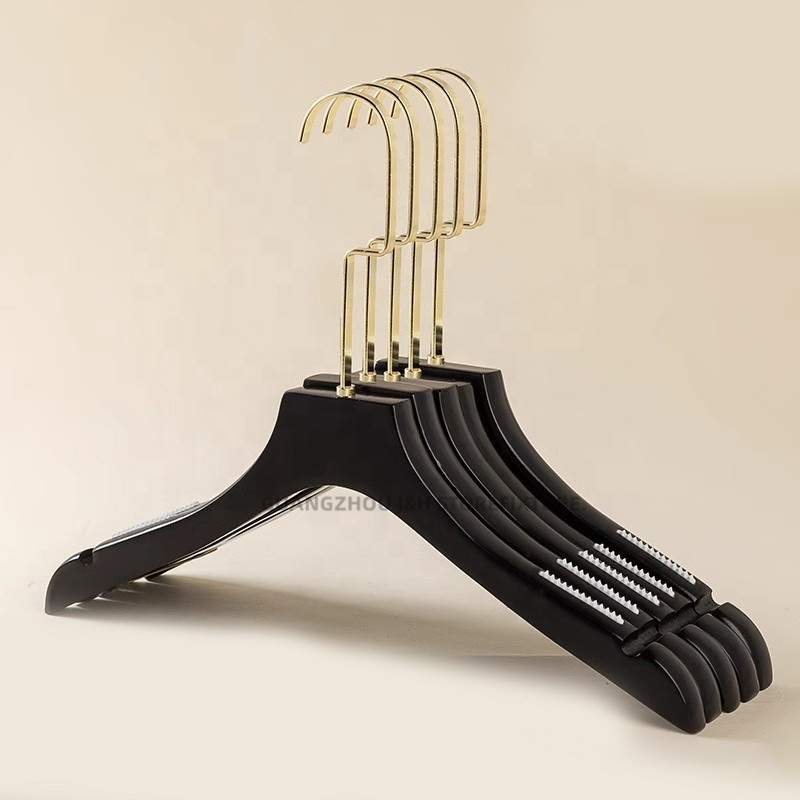 Hot sale exquisite black wooden hangers gold clip hangers for pants clothing hanger rack for boutique