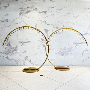 Circular Display Stand Modern Floor-Standing Gold C Shape Clothes Hanger Shelf Unique Semicircle Garment Rack Stable Rack