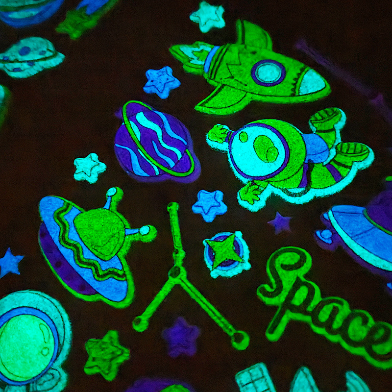 SHANLE 3D Puffy Foam Luminous Sticker Cartoon Space Universe Spaceman Pattern Customize Wholesale