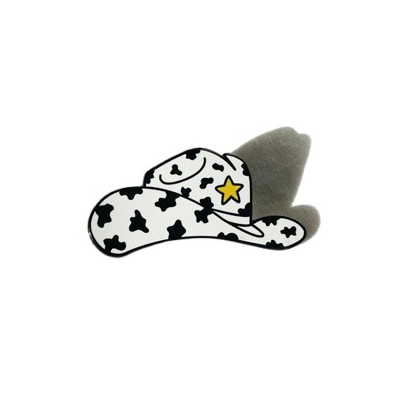 Lovely Cows Cattle With Flowers Farm Brooch Cute Cartoon Badge Lapel Pin High Quality Coat Custom Hard Enamel Pins Souvenir