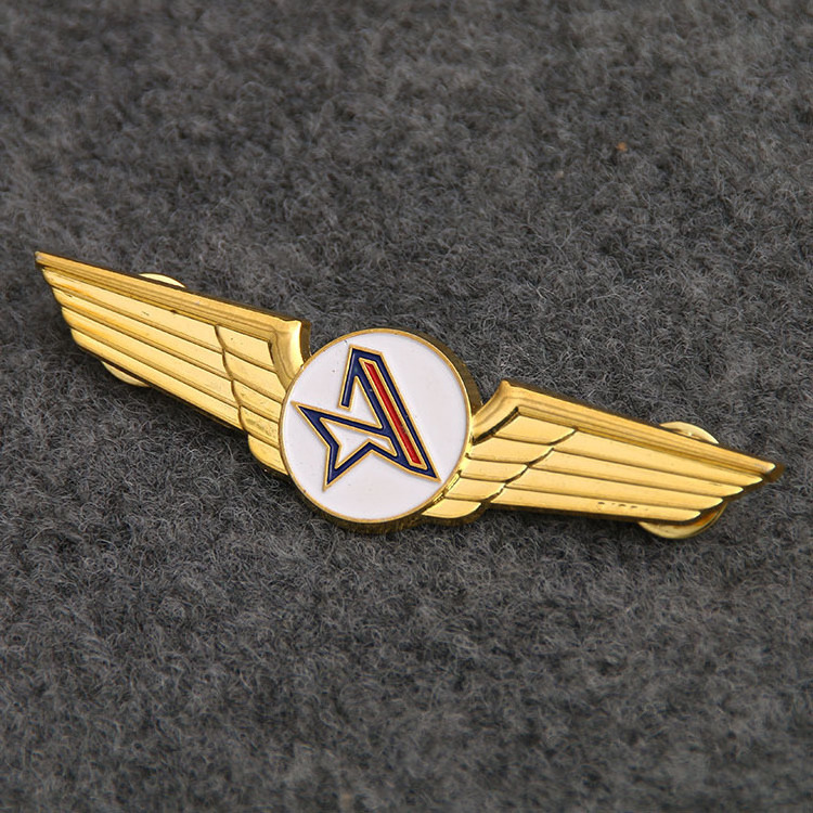 Custom logo metal 3d die cast casting aircraft lapel pin badge zinc alloy enamel saudi emirates airlines airbus wings pin