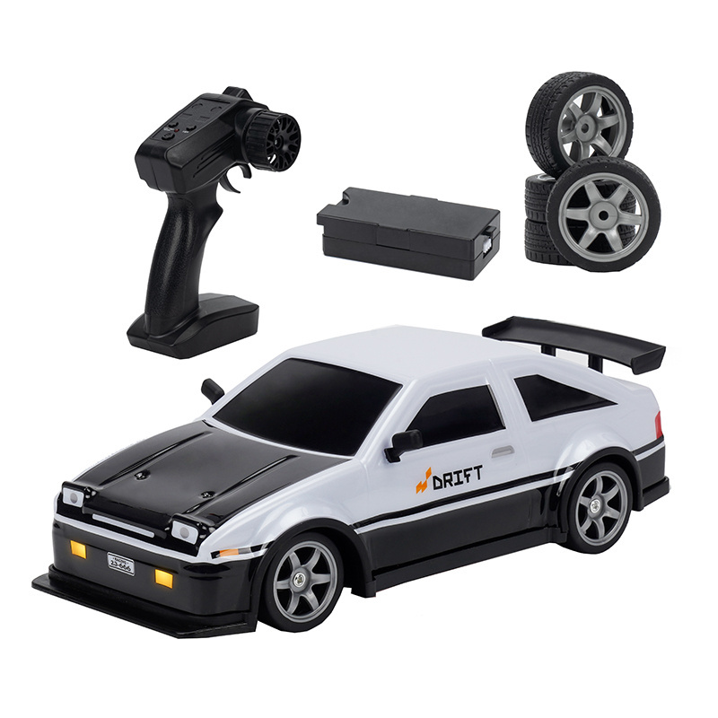 2.4G 1:24 RC Car Drift 4WD Remote Control Drift Racing Car PVC Cover Body with Replaceable Tires and Modula Battery