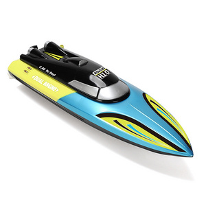 Colorful 2.4G RC Racing Boat High Speed Yacht Anti-Crash Remote Control Speedboat Self-Righting Novice Level RC Jet Boat