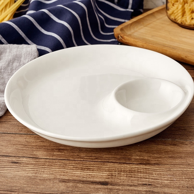 White round porcelain ceramic plates two compartments western style ceramic plates with sauce dish