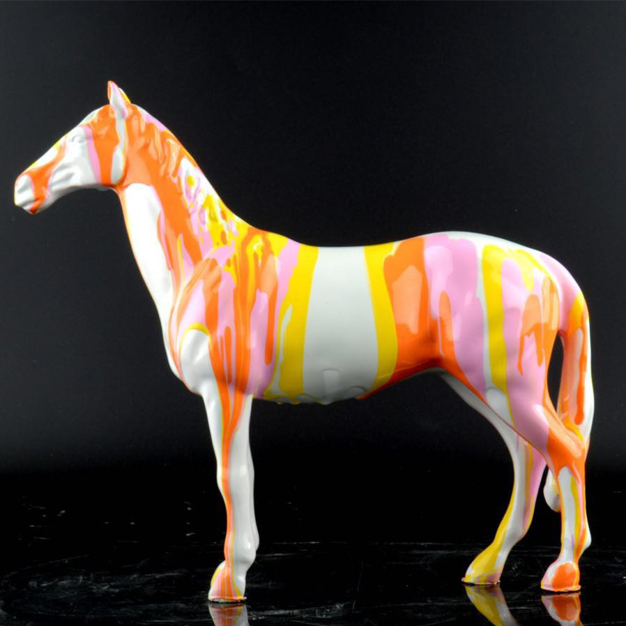 Indoor Full Colour Spray Painted Art Sculptures Horse Polyresin Pop Art Sculpture Decoration