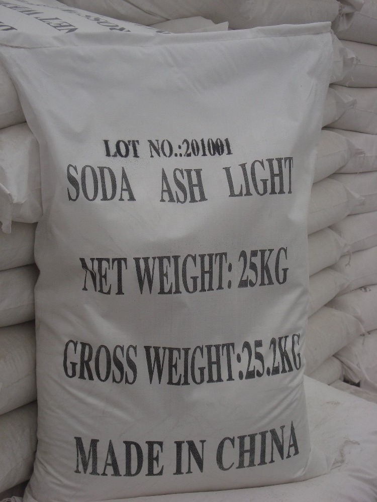 China Manufacturer Industrial Soda Ash Dense and Light