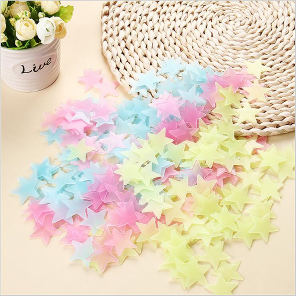 100pcs 3CM Wall Decals Glow In The Dark Nursery Room Color Stars Luminous Fluorescent Wall Stickers for Kids Rooms Home Decor