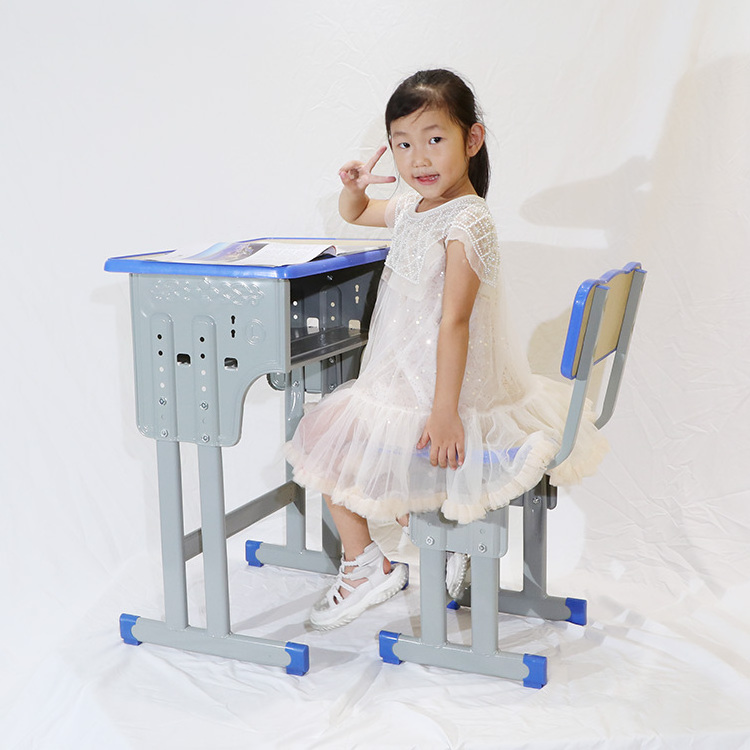 ZOIFUN Nursery School Tables And Chairs Wooden Single School Table And Chair