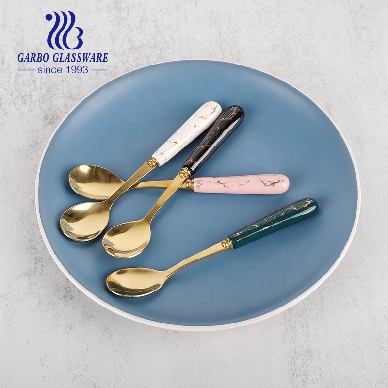 Marble Design stainless steel dessert spoons 6pcs tea spoon set golden spoons ceramic handle porcelain holder factory wholesale