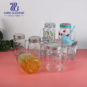 Wholesale 420ml Stylish Engraved Pattern Glass Mason Mug with Lid for Gifts and Summer Lemonade Juice Drinking Glass Jar