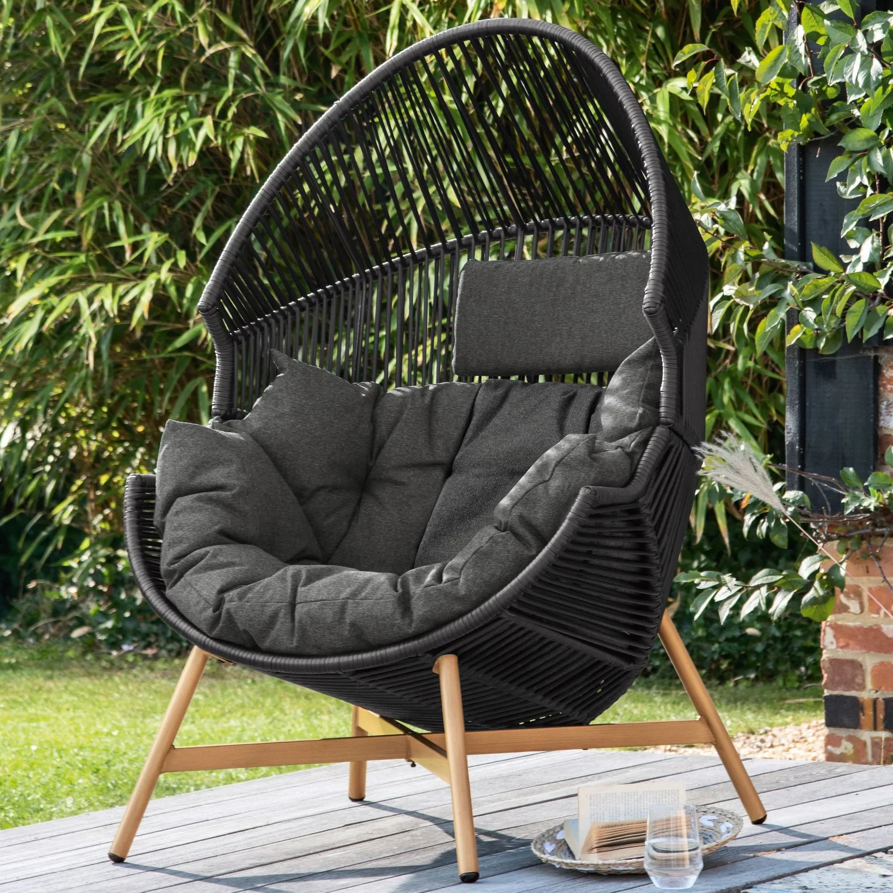 Patio Oversized Rattan Single Sofa Outdoor PE Wicker Egg Basket Lounger Chair With Stand Garden Swing Chair