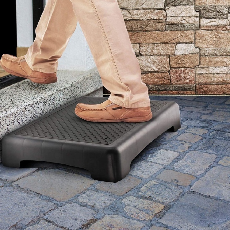 Outdoor and Indoor Use Light Weight Sturdy Mobility step Riser Non-slip Portable One Step Stool Half Step for elder