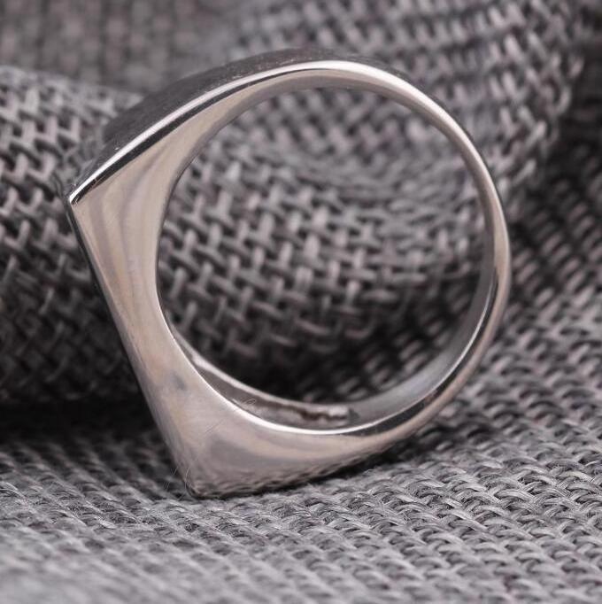 Simple retro spade stainless steel men's square ring