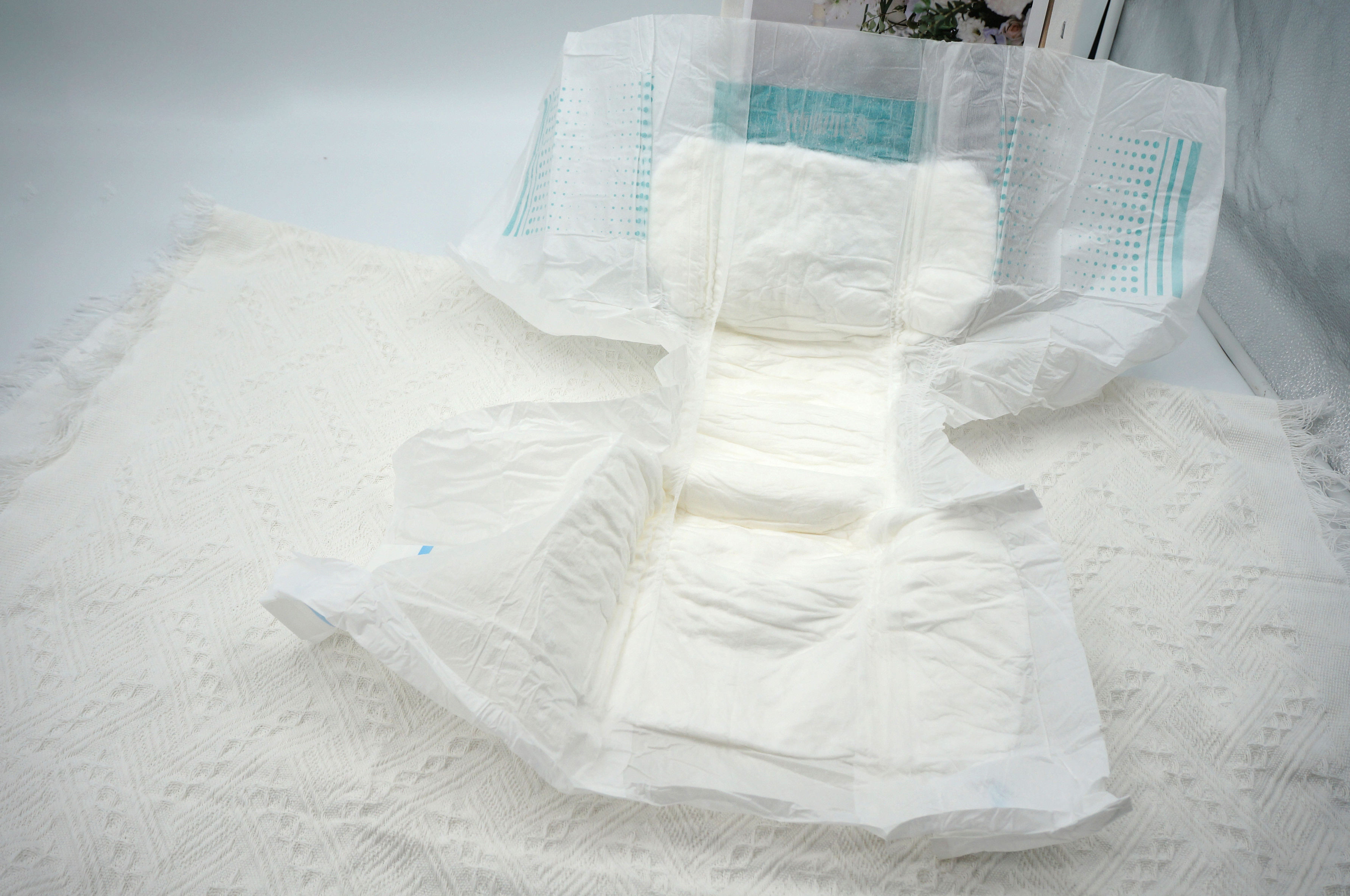 Top Sell Diaper Manufacturer Supply Oem Service Thick Adult Diapers Disposable Stock Cheapest Adult Diaper Pants In Bulk