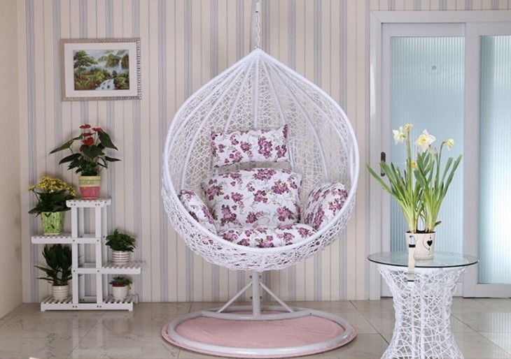 Fashion Hot Sell  Outdoor Hanging chairs Rattan egg chair wicker swing  Large Chairs with support table living room Garden