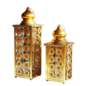 Metal Candle Holders Middle East Moroccan Style Iron Lamps with Bead Retro Wind Lanterns Home Decorations