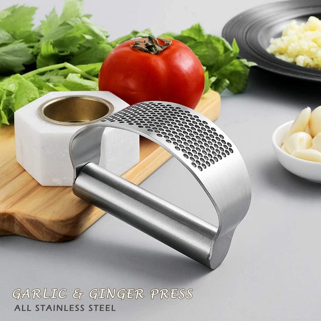 custom arc shape kitchen accessories plastic manual stainless steel garlic press crusher grinder