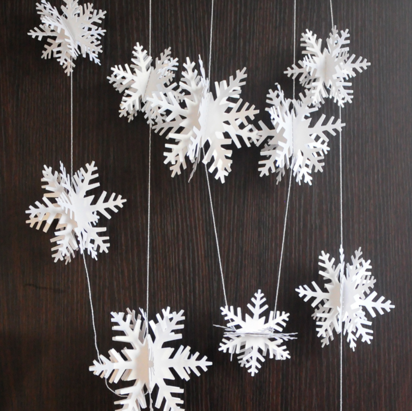 Jumbo Christmas ornament cardboard snowflake hanging party New Year and Christmas decorations garland