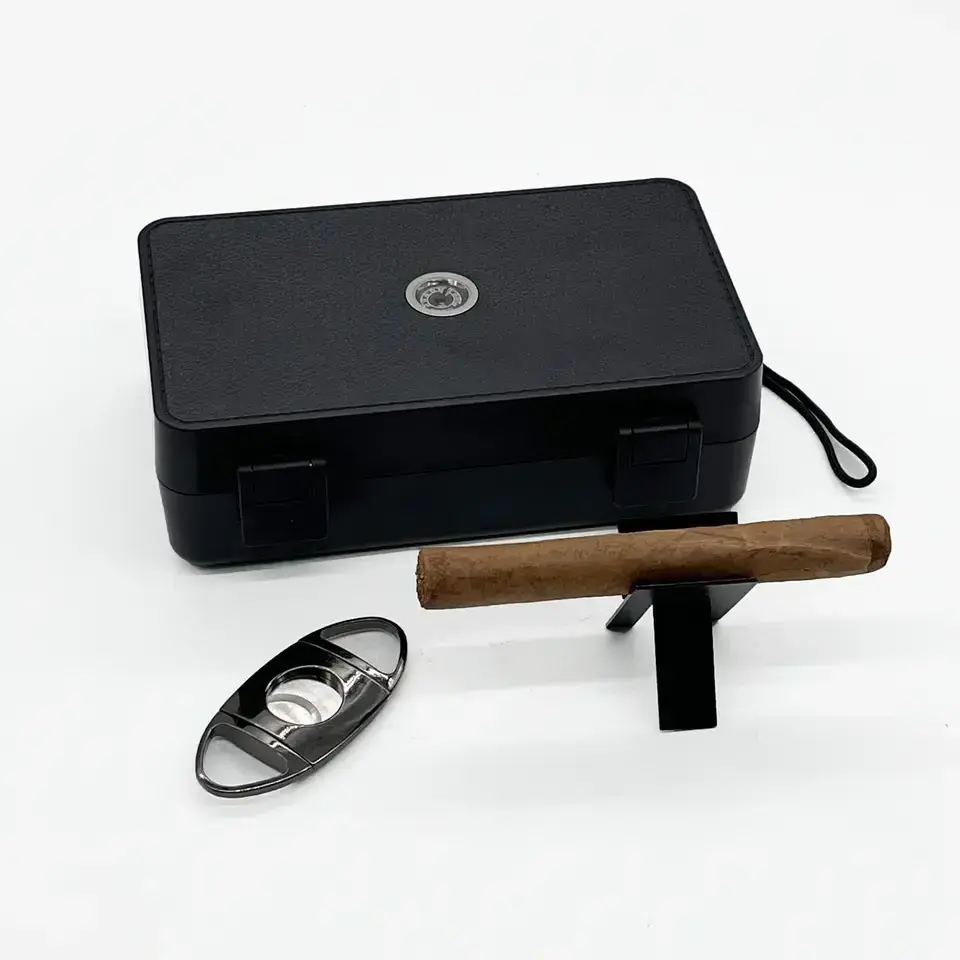 Wholesale factory Portable carrying hydrometer cigar humidor Waterproof cigar case travel humidor plastic durable cigar box