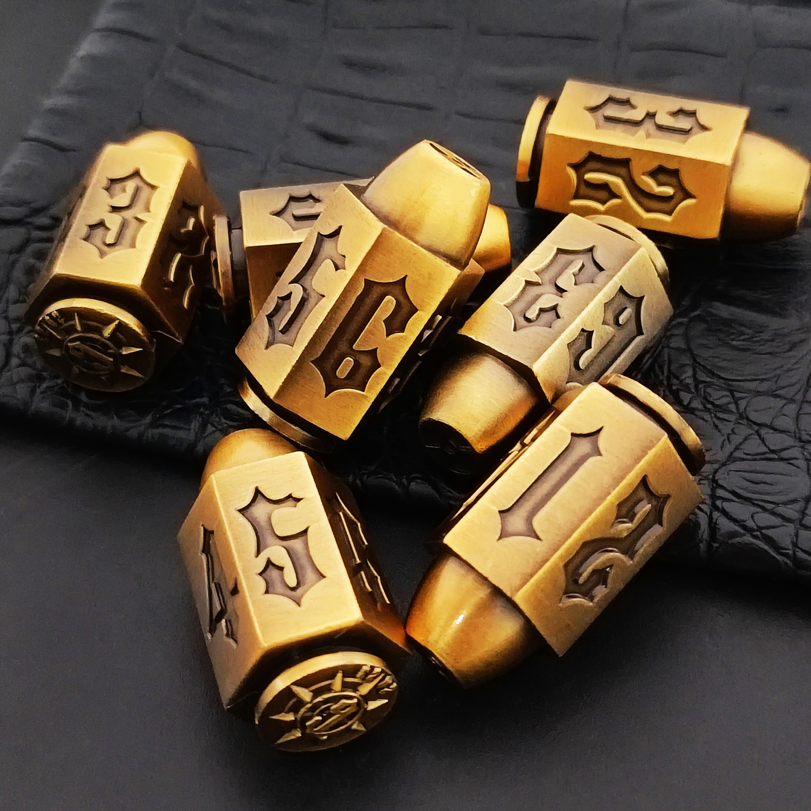 Bulk Polyhedron DND Roleplaying Rune Dice Set TRPG Metal Bullet Shaped Tabletop Gaming Dice