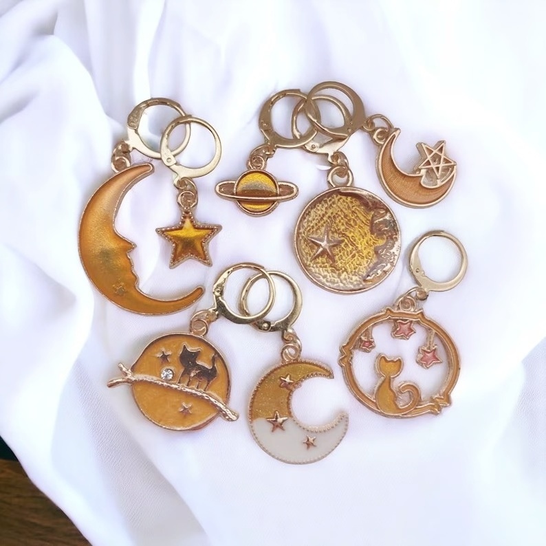 Factory Celestial Cat Charms Custom Knitting Stitch Markers Crochet Locking Knitting Stitch Counter Gold color