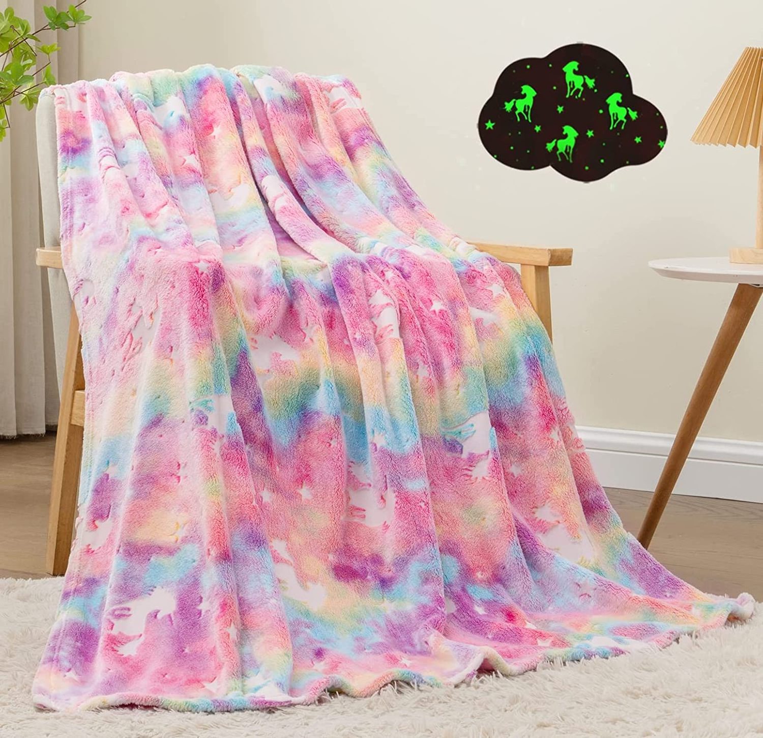 100% Polyester Flannel magic Luminous children blanket Customized Pattern Star unicorn Glow in The Dark Blankets for kids